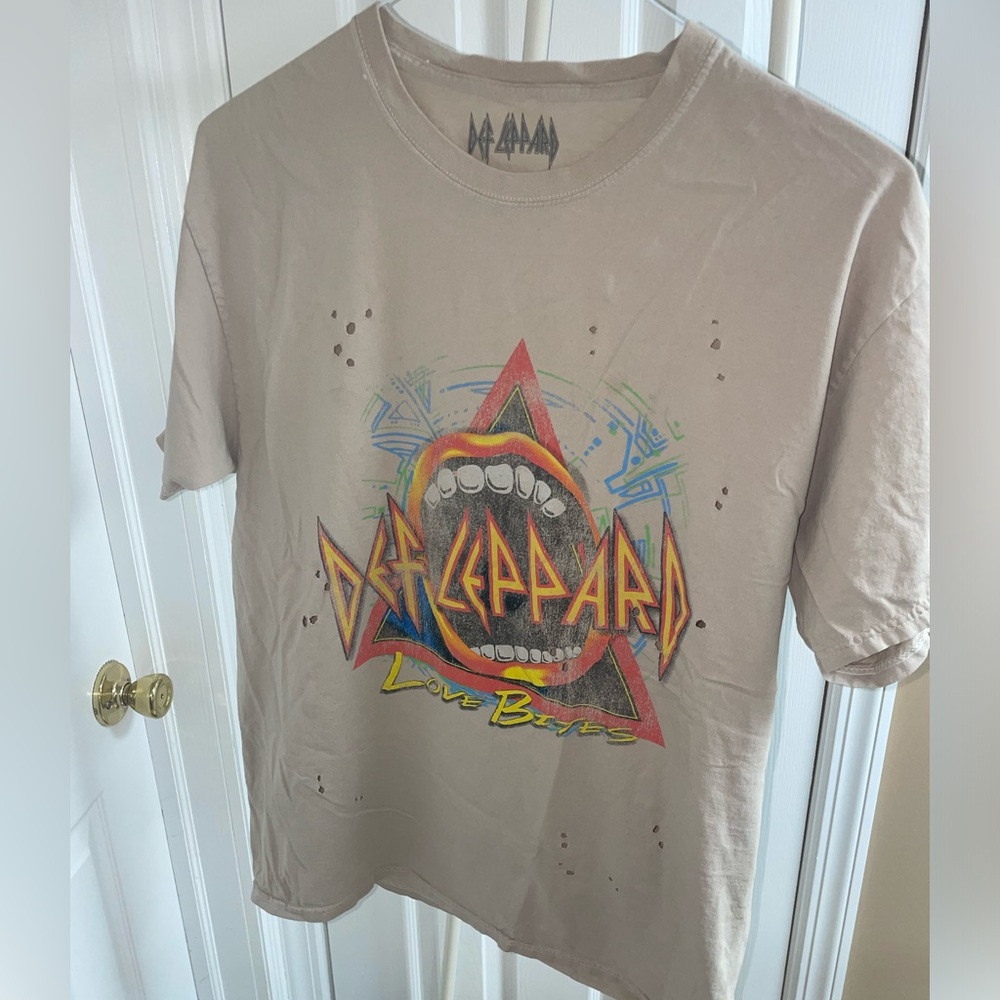 Def leppard t-shirt